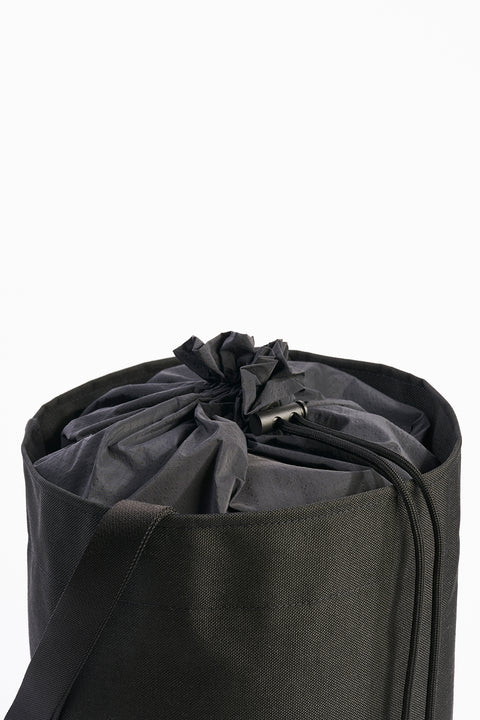 Pot - black, black top, detail, clean, simple, day bag, self standing bag, crossbody bag, unisex bags, weatherproof fabrics, vegan 